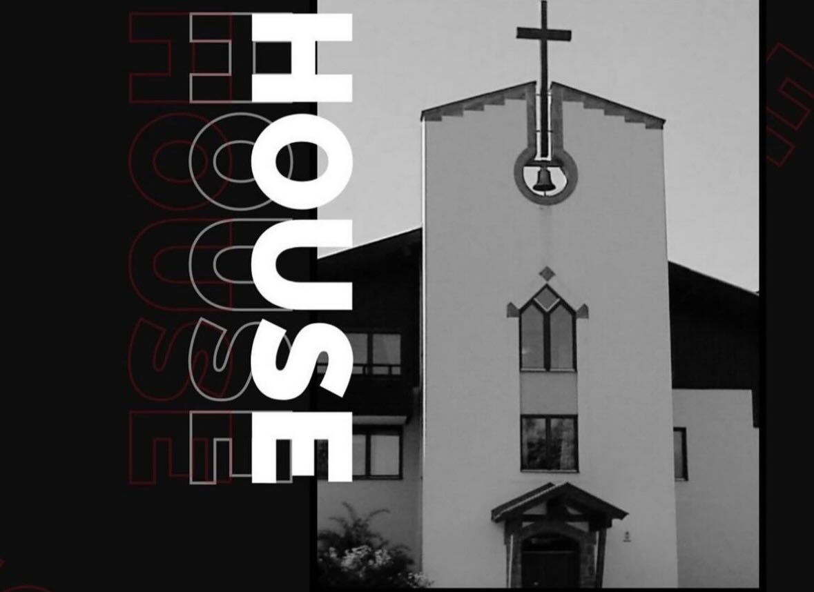 Hello guys! På lördag kör vi igång igen med Falukyrkan House. För ungdom till ungvuxen som vill ha gemenskap, Guds ord, och kanske också fika? 😋
Vi ses på Annagården klockan 19:00!